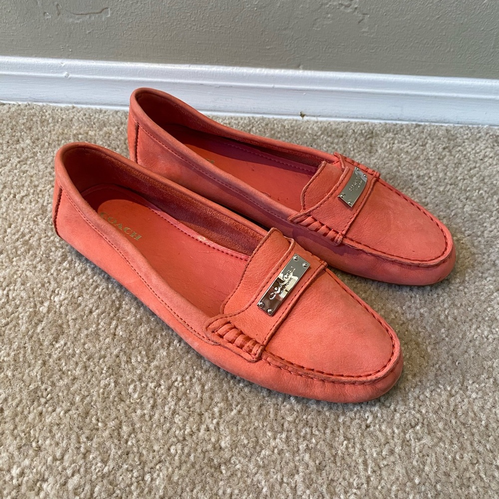 Coach Women's Salmon Fredeica Nubuck Loafers size 8.5